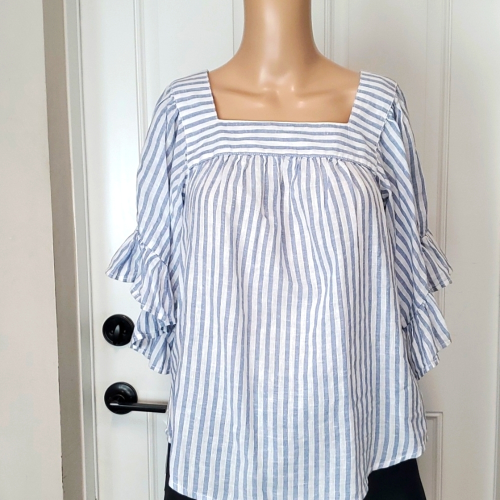 Beachlunchlounge top size small, medium blue/white stripes, cotton linen blend